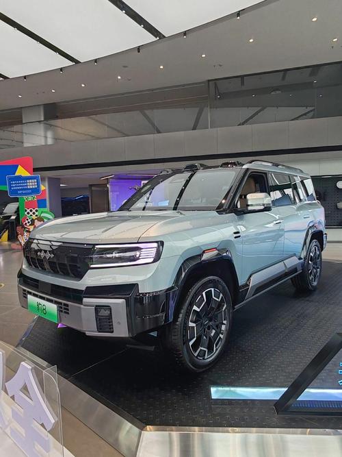 佛山278比亚迪方程豹硬派越野的爆款，英菲尼迪35周年与你共成长